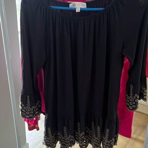 Black and tan Fever women’s top